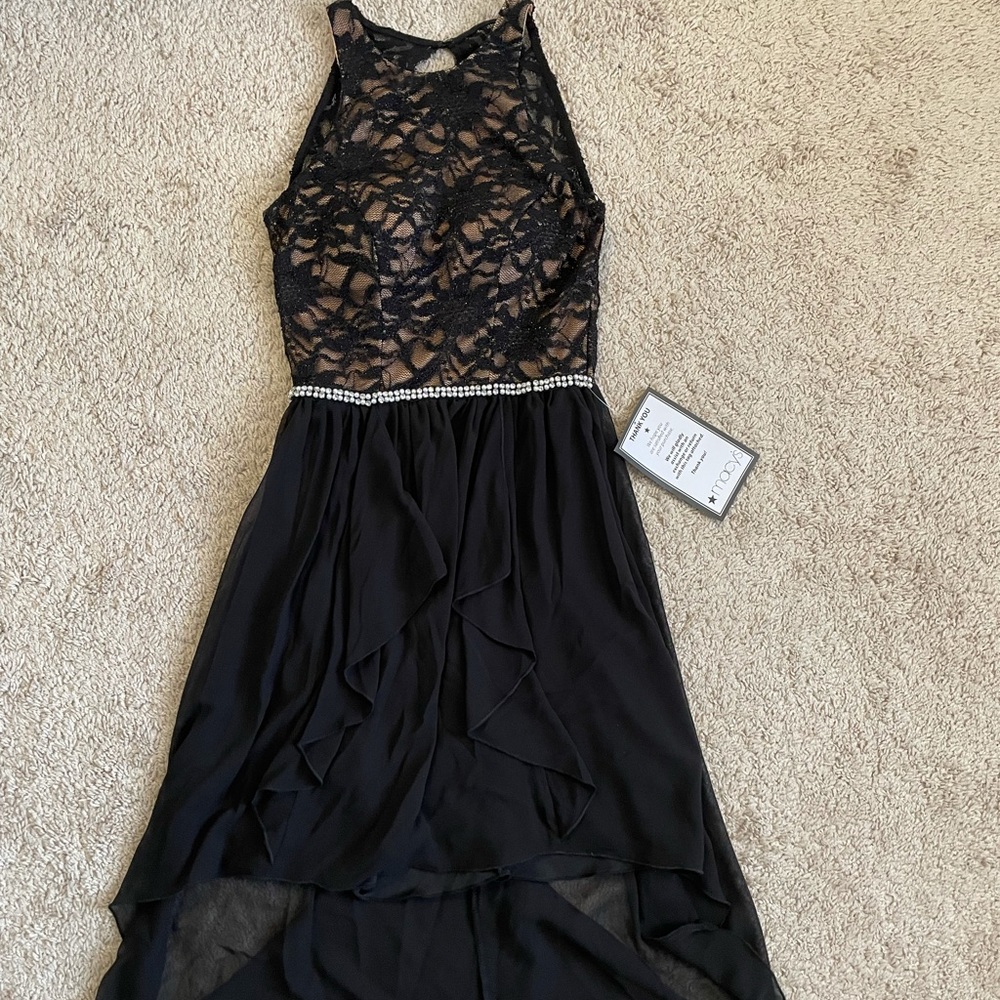 Never worn, great condition!